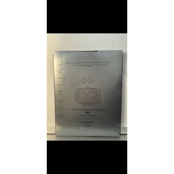 Givenchy Essentials Body Smoothers black size C/D style 01084 VTG 1990’s 20.00 - Picture 2 of 2